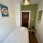 Spacious Stylish Holiday home *