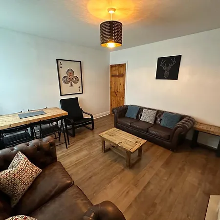 Spacious Stylish * Leeds (West Yorkshire)