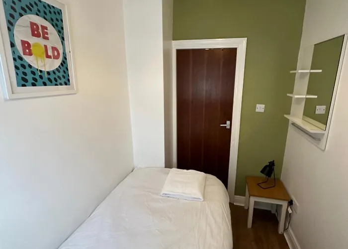 Spacious Stylish Holiday home *