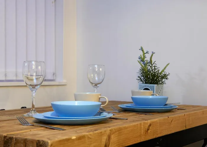 Spacious Stylish * Leeds (West Yorkshire)